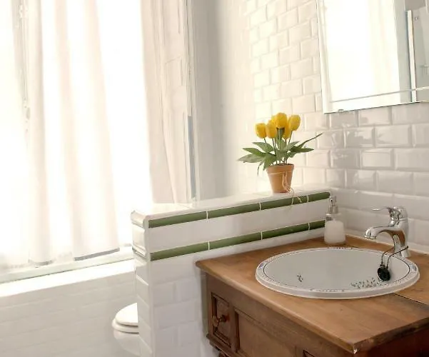 Chateau De Fleury La Foret Bed & Breakfast Igoville